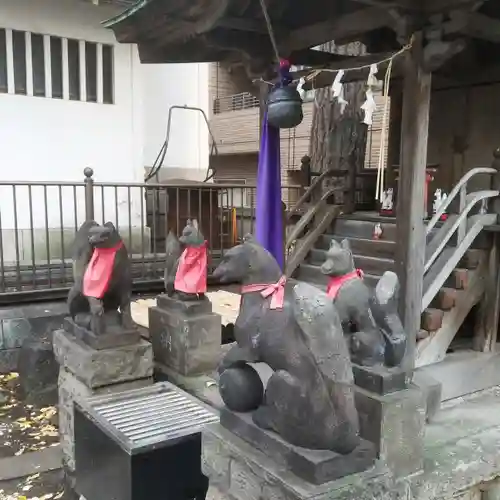 銀杏八幡宮の狛犬