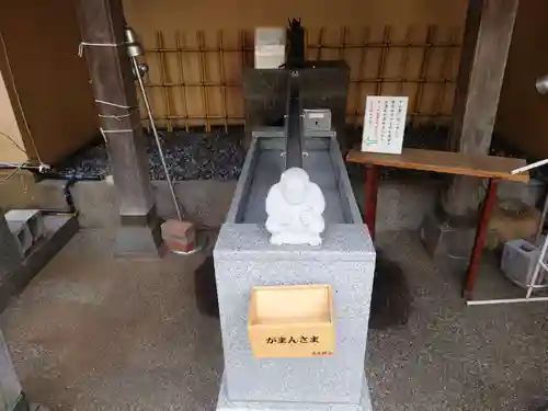 菊名神社の手水舎