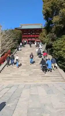 鶴岡八幡宮の本殿・本堂