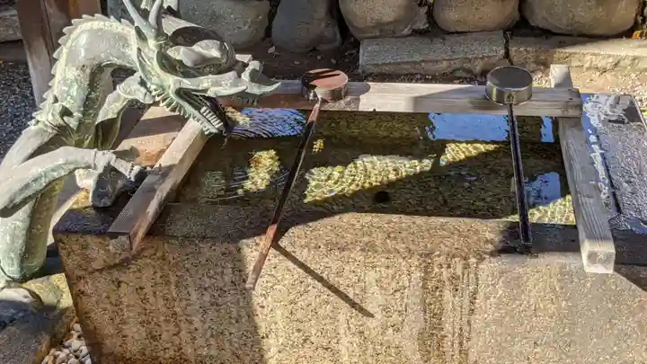 金山神社の手水舎