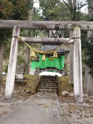 神明社の鳥居