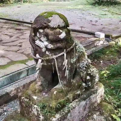 花園神社の狛犬