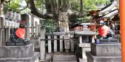 満足稲荷神社の末社・摂社