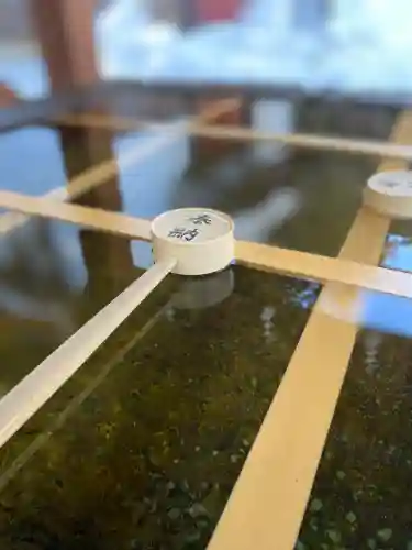 土津神社｜こどもと出世の神さまの手水舎