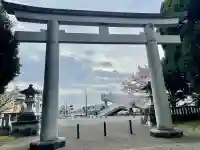 栃木縣護國神社の{uncategorized: "未分類", other: "その他", undefined: "問題あり", building: "その他建物", grave: "お墓", sacred_gate: "鳥居", guardian: "狛犬", statue: "像", buddha: "仏像", history: "歴史", nature: "自然", garden: "庭園", animal: "動物", pagoda: "塔", temizu: "手水舎", mountain_gate: "山門・神門", sanctuary: "本殿・本堂", subordinate: "末社・摂社", art: "芸術", scenery: "景色", jizo: "地蔵", ema: "絵馬", goshuin: "御朱印", omikuji: "おみくじ", items: "授与品その他", amulet: "お守り", goshuincho: "御朱印帳", eats: "食事", festival: "お祭り", votive_dance: "神楽", shichigosan: "七五三参", wedding: "結婚式", experience: "体験その他", initially: "初詣", around: "周辺", anti_infection: "感染症対策"}
