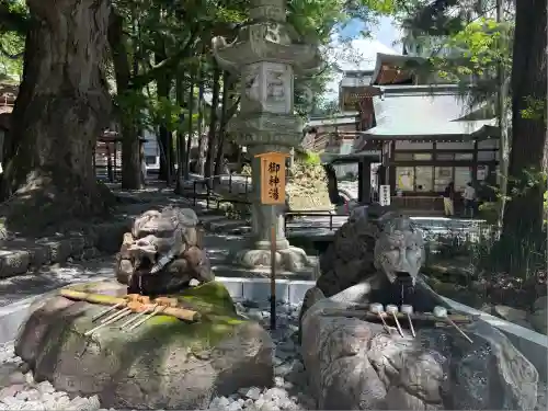 諏訪大社下社秋宮(長野県)