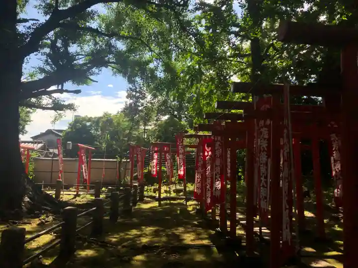 武芳稲荷神社の鳥居
