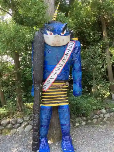 三輪神社の狛犬