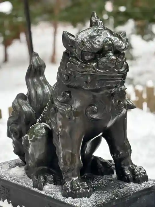 北海道神宮の狛犬