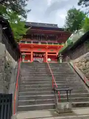 六所神社の山門