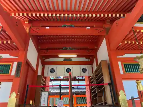 石清水八幡宮の山門・神門