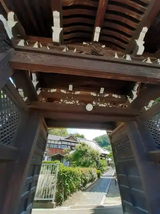 光徳寺の{uncategorized: "未分類", other: "その他", undefined: "問題あり", building: "その他建物", grave: "お墓", sacred_gate: "鳥居", guardian: "狛犬", statue: "像", buddha: "仏像", history: "歴史", nature: "自然", garden: "庭園", animal: "動物", pagoda: "塔", temizu: "手水舎", mountain_gate: "山門・神門", sanctuary: "本殿・本堂", subordinate: "末社・摂社", art: "芸術", scenery: "景色", jizo: "地蔵", ema: "絵馬", goshuin: "御朱印", omikuji: "おみくじ", items: "授与品その他", amulet: "お守り", goshuincho: "御朱印帳", eats: "食事", festival: "お祭り", votive_dance: "神楽", shichigosan: "七五三参", wedding: "結婚式", experience: "体験その他", initially: "初詣", around: "周辺", anti_infection: "感染症対策"}