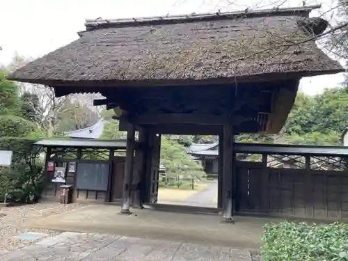 海岸寺の山門