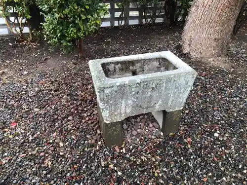 雷三神社の手水