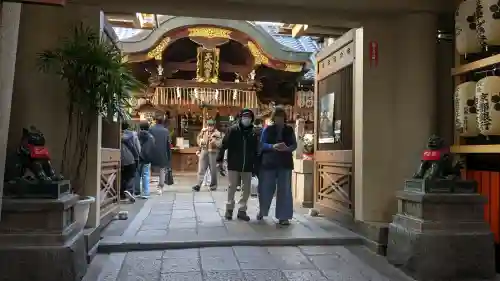 錦天満宮の{uncategorized: "未分類", other: "その他", undefined: "問題あり", building: "その他建物", grave: "お墓", sacred_gate: "鳥居", guardian: "狛犬", statue: "像", buddha: "仏像", history: "歴史", nature: "自然", garden: "庭園", animal: "動物", pagoda: "塔", temizu: "手水舎", mountain_gate: "山門・神門", sanctuary: "本殿・本堂", subordinate: "末社・摂社", art: "芸術", scenery: "景色", jizo: "地蔵", ema: "絵馬", goshuin: "御朱印", omikuji: "おみくじ", items: "授与品その他", amulet: "お守り", goshuincho: "御朱印帳", eats: "食事", festival: "お祭り", votive_dance: "神楽", shichigosan: "七五三参", wedding: "結婚式", experience: "体験その他", initially: "初詣", around: "周辺", anti_infection: "感染症対策"}