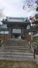 三寶寺の山門