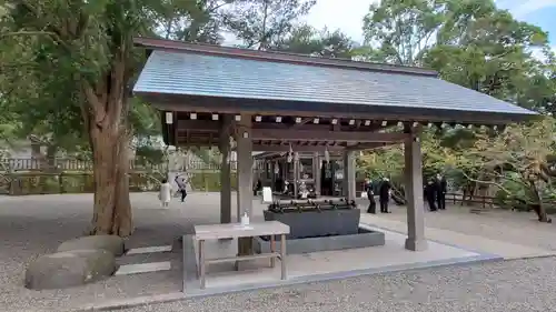 安房神社の手水舎