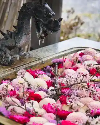長良神社の手水舎