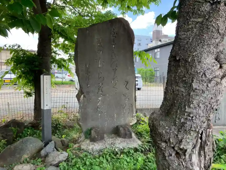 大鷲神社の{uncategorized: "未分類", other: "その他", undefined: "問題あり", building: "その他建物", grave: "お墓", sacred_gate: "鳥居", guardian: "狛犬", statue: "像", buddha: "仏像", history: "歴史", nature: "自然", garden: "庭園", animal: "動物", pagoda: "塔", temizu: "手水舎", mountain_gate: "山門・神門", sanctuary: "本殿・本堂", subordinate: "末社・摂社", art: "芸術", scenery: "景色", jizo: "地蔵", ema: "絵馬", goshuin: "御朱印", omikuji: "おみくじ", items: "授与品その他", amulet: "お守り", goshuincho: "御朱印帳", eats: "食事", festival: "お祭り", votive_dance: "神楽", shichigosan: "七五三参", wedding: "結婚式", experience: "体験その他", initially: "初詣", around: "周辺", anti_infection: "感染症対策"}