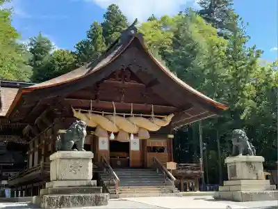 諏訪大社下社秋宮(長野県)