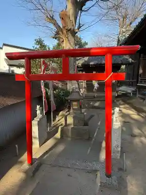 久里浜八幡神社の{uncategorized: "未分類", other: "その他", undefined: "問題あり", building: "その他建物", grave: "お墓", sacred_gate: "鳥居", guardian: "狛犬", statue: "像", buddha: "仏像", history: "歴史", nature: "自然", garden: "庭園", animal: "動物", pagoda: "塔", temizu: "手水舎", mountain_gate: "山門・神門", sanctuary: "本殿・本堂", subordinate: "末社・摂社", art: "芸術", scenery: "景色", jizo: "地蔵", ema: "絵馬", goshuin: "御朱印", omikuji: "おみくじ", items: "授与品その他", amulet: "お守り", goshuincho: "御朱印帳", eats: "食事", festival: "お祭り", votive_dance: "神楽", shichigosan: "七五三参", wedding: "結婚式", experience: "体験その他", initially: "初詣", around: "周辺", anti_infection: "感染症対策"}