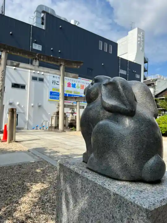 三輪神社の狛犬