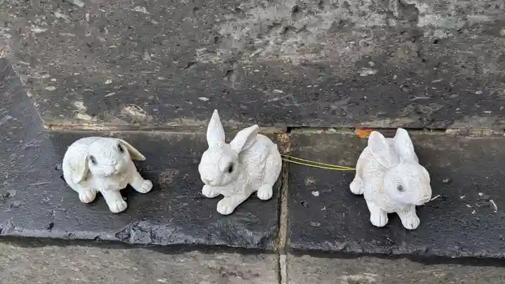 彌彦神社 (伊夜日子神社)の像