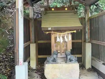 金山彦神社の{uncategorized: "未分類", other: "その他", undefined: "問題あり", building: "その他建物", grave: "お墓", sacred_gate: "鳥居", guardian: "狛犬", statue: "像", buddha: "仏像", history: "歴史", nature: "自然", garden: "庭園", animal: "動物", pagoda: "塔", temizu: "手水舎", mountain_gate: "山門・神門", sanctuary: "本殿・本堂", subordinate: "末社・摂社", art: "芸術", scenery: "景色", jizo: "地蔵", ema: "絵馬", goshuin: "御朱印", omikuji: "おみくじ", items: "授与品その他", amulet: "お守り", goshuincho: "御朱印帳", eats: "食事", festival: "お祭り", votive_dance: "神楽", shichigosan: "七五三参", wedding: "結婚式", experience: "体験その他", initially: "初詣", around: "周辺", anti_infection: "感染症対策"}