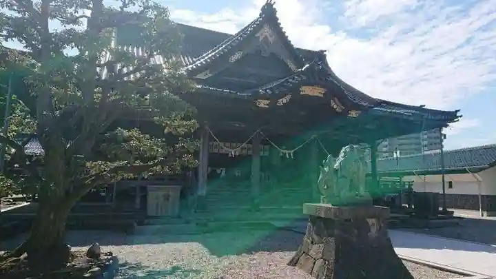 高岡関野神社の本殿・本堂