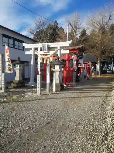 元稲田神社の鳥居