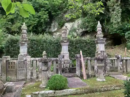 覚翁寺のお墓