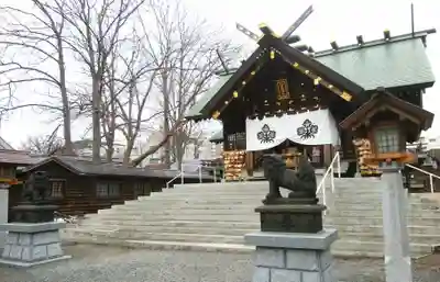 札幌諏訪神社の本殿・本堂