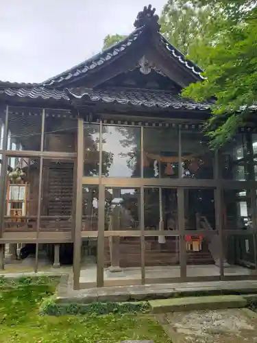 清水八幡神社の本殿