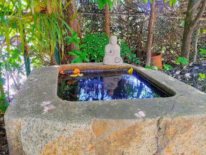 本遠寺の手水舎