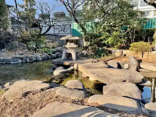 八幡神社(大洲藩加藤家上屋敷跡)の庭園