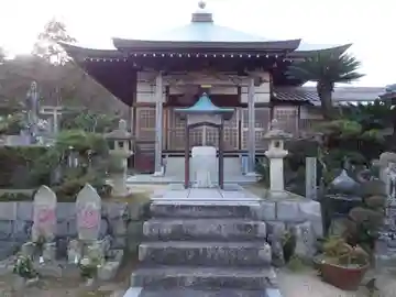 観音寺の本殿・本堂