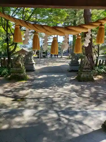 春日山神社の建物その他