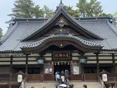 尾山神社の{uncategorized: "未分類", other: "その他", undefined: "問題あり", building: "その他建物", grave: "お墓", sacred_gate: "鳥居", guardian: "狛犬", statue: "像", buddha: "仏像", history: "歴史", nature: "自然", garden: "庭園", animal: "動物", pagoda: "塔", temizu: "手水舎", mountain_gate: "山門・神門", sanctuary: "本殿・本堂", subordinate: "末社・摂社", art: "芸術", scenery: "景色", jizo: "地蔵", ema: "絵馬", goshuin: "御朱印", omikuji: "おみくじ", items: "授与品その他", amulet: "お守り", goshuincho: "御朱印帳", eats: "食事", festival: "お祭り", votive_dance: "神楽", shichigosan: "七五三参", wedding: "結婚式", experience: "体験その他", initially: "初詣", around: "周辺", anti_infection: "感染症対策"}