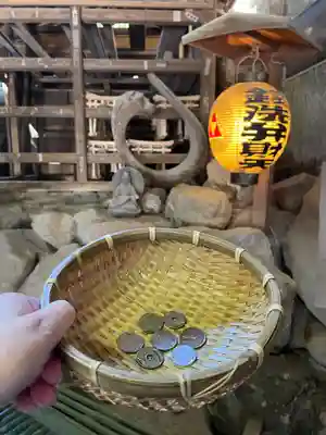 銭洗弁財天宇賀福神社(神奈川県)