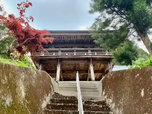 安樂寺の本殿