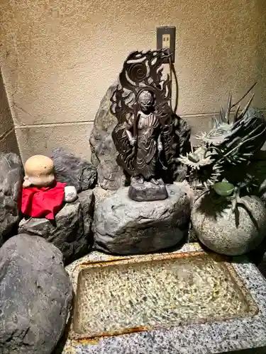 三瀧山不動院の手水舎