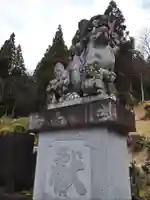 八海山尊神社の狛犬