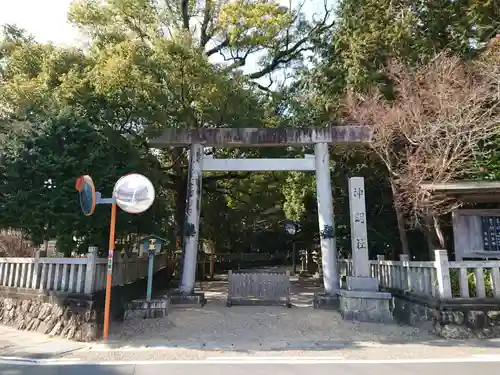 神明社の鳥居