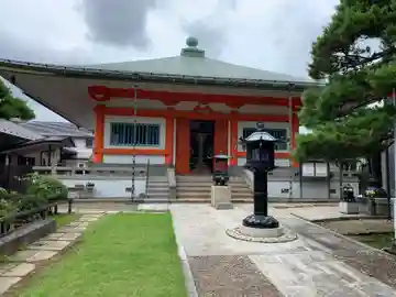 室泉寺の本殿・本堂