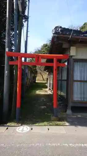 城山稲荷神社の鳥居