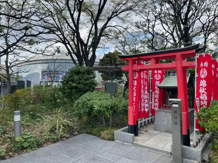 錦秋稲荷大明神の{uncategorized: "未分類", other: "その他", undefined: "問題あり", building: "その他建物", grave: "お墓", sacred_gate: "鳥居", guardian: "狛犬", statue: "像", buddha: "仏像", history: "歴史", nature: "自然", garden: "庭園", animal: "動物", pagoda: "塔", temizu: "手水舎", mountain_gate: "山門・神門", sanctuary: "本殿・本堂", subordinate: "末社・摂社", art: "芸術", scenery: "景色", jizo: "地蔵", ema: "絵馬", goshuin: "御朱印", omikuji: "おみくじ", items: "授与品その他", amulet: "お守り", goshuincho: "御朱印帳", eats: "食事", festival: "お祭り", votive_dance: "神楽", shichigosan: "七五三参", wedding: "結婚式", experience: "体験その他", initially: "初詣", around: "周辺", anti_infection: "感染症対策"}