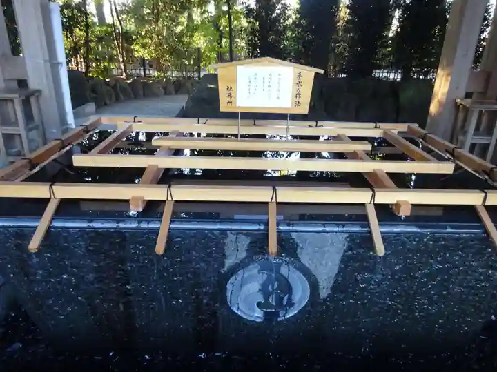 寒川神社の手水舎