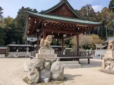 八幡神社の{uncategorized: "未分類", other: "その他", undefined: "問題あり", building: "その他建物", grave: "お墓", sacred_gate: "鳥居", guardian: "狛犬", statue: "像", buddha: "仏像", history: "歴史", nature: "自然", garden: "庭園", animal: "動物", pagoda: "塔", temizu: "手水舎", mountain_gate: "山門・神門", sanctuary: "本殿・本堂", subordinate: "末社・摂社", art: "芸術", scenery: "景色", jizo: "地蔵", ema: "絵馬", goshuin: "御朱印", omikuji: "おみくじ", items: "授与品その他", amulet: "お守り", goshuincho: "御朱印帳", eats: "食事", festival: "お祭り", votive_dance: "神楽", shichigosan: "七五三参", wedding: "結婚式", experience: "体験その他", initially: "初詣", around: "周辺", anti_infection: "感染症対策"}
