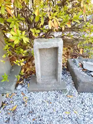 東三ツ木薬師堂の{uncategorized: "未分類", other: "その他", undefined: "問題あり", building: "その他建物", grave: "お墓", sacred_gate: "鳥居", guardian: "狛犬", statue: "像", buddha: "仏像", history: "歴史", nature: "自然", garden: "庭園", animal: "動物", pagoda: "塔", temizu: "手水舎", mountain_gate: "山門・神門", sanctuary: "本殿・本堂", subordinate: "末社・摂社", art: "芸術", scenery: "景色", jizo: "地蔵", ema: "絵馬", goshuin: "御朱印", omikuji: "おみくじ", items: "授与品その他", amulet: "お守り", goshuincho: "御朱印帳", eats: "食事", festival: "お祭り", votive_dance: "神楽", shichigosan: "七五三参", wedding: "結婚式", experience: "体験その他", initially: "初詣", around: "周辺", anti_infection: "感染症対策"}