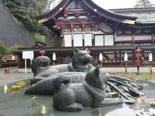 山名八幡宮の狛犬